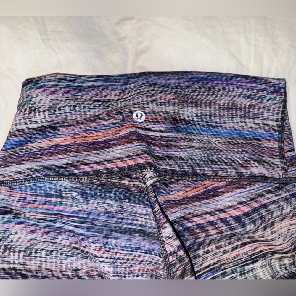 Lululemon Wonder Train High Rise 25”